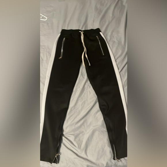 pants - Picture 1 of 2